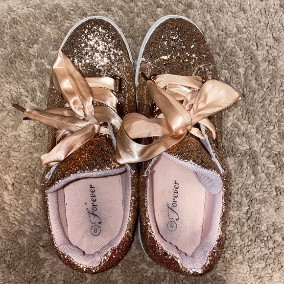 Blush sparkle shoes - Picture 2 of 4